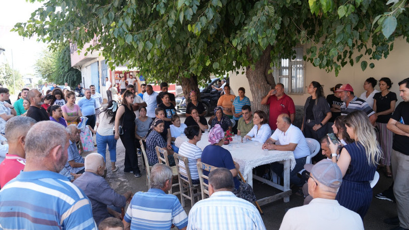 Başkanı Oya Tekin, Seyhan'ı adım adım geziyor