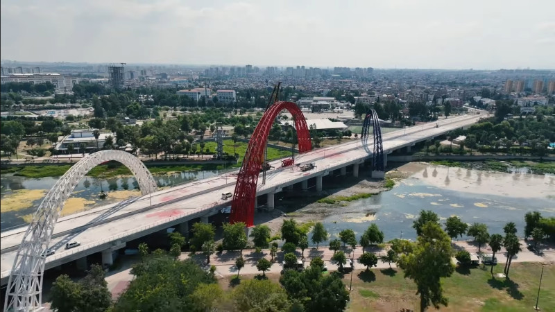 'Yavuzlar Köprüsü’ne kırmızı beyaz yakışır!'