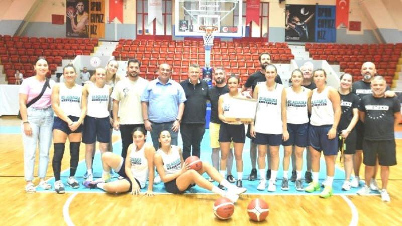 Botaşspor'un yeri dolmadı!