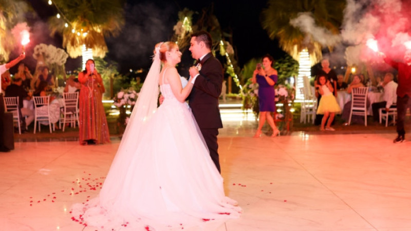 Korkmaz-Uygur Aileleri'nin Muhteşem Düğünü