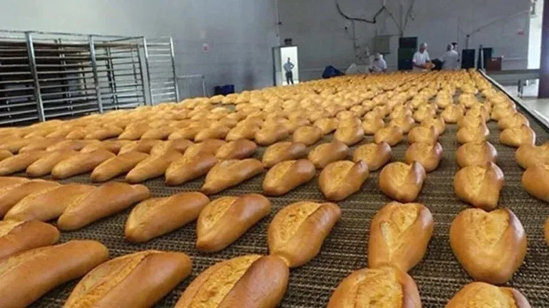 Adana’da Halk Ekmeğe Zam!