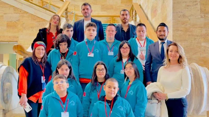 Büyükşehir-Seyhan BLD. Dayanışması:Özel sporcular ATA'yı  ziyaret etti