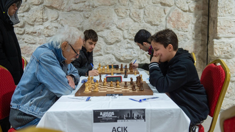 Seyhan’da 104.Yıla Yakışan Satranç Turnuvası