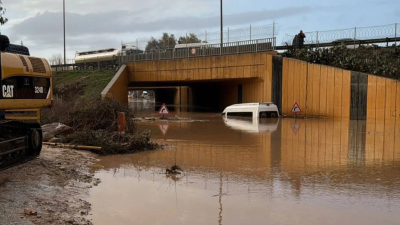 Özdemir’den çok sert tepki; 'şov yapmayın işinizi yapın'