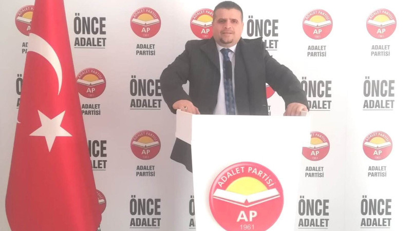 Mehmet Uygur'dan 'İstiklal Marşı’nın Kabulü Mesajı'