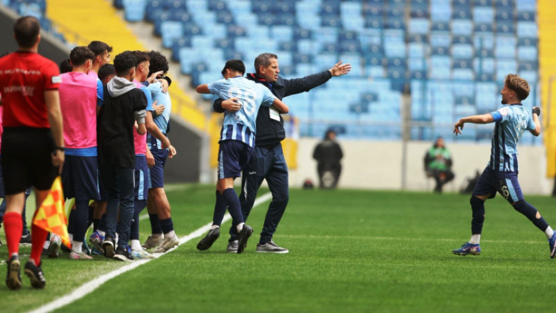  Adana Demirspor galibiyetle tanıştı:2-1