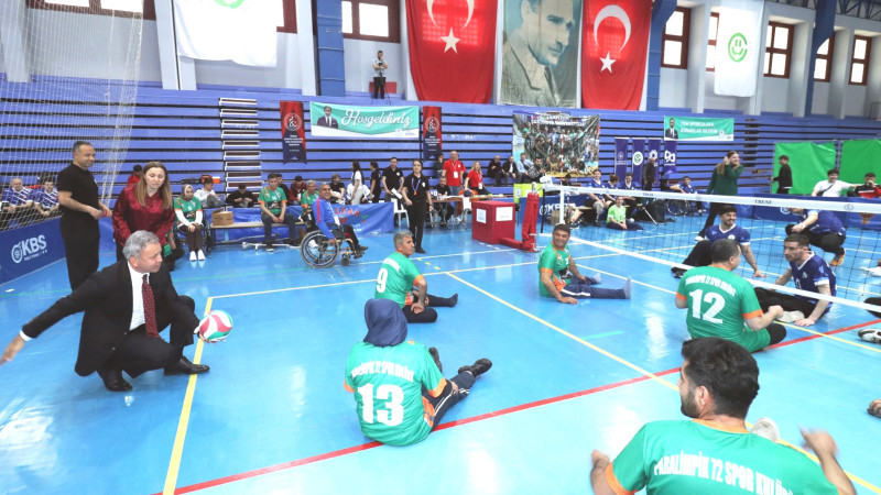 Adana'da Oturarak Voleybol 1. Lig Heyecanı Başladı