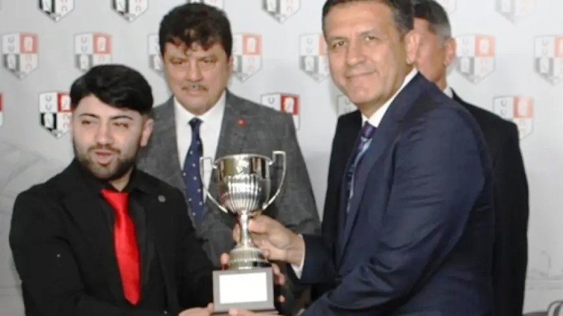 Olimpiyat Şampiyonu İsmet Atlı Koşusu'nda Zafere Saçanşah Uzandı