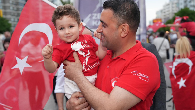 Çukurova’da 19 Mayıs coşkusu meydanlara sığmadı