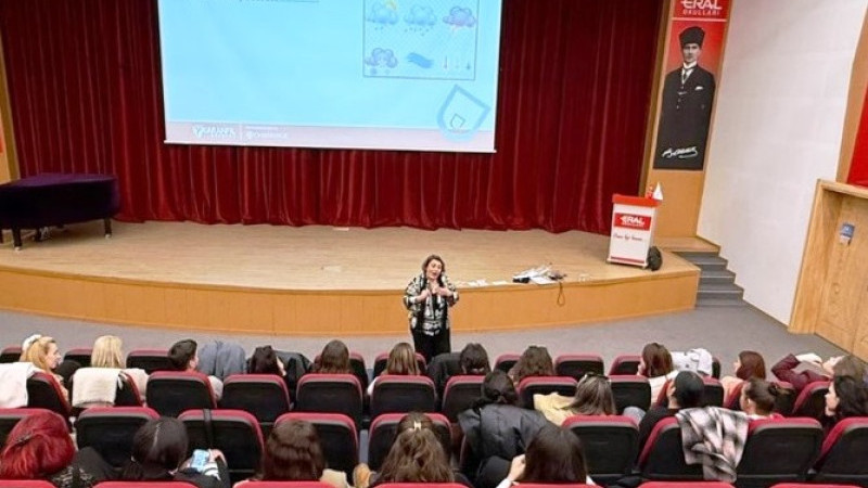 Eral Okulları Eğitimde Başarısını Taçlandırmaya Devam Ediyor!