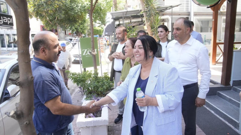 Akkan, mahalle ziyaretlerini aralıksız sürdürüyor