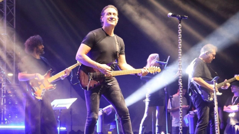 Kıraç, Adana Lezzet Festivali'nde sahne aldı